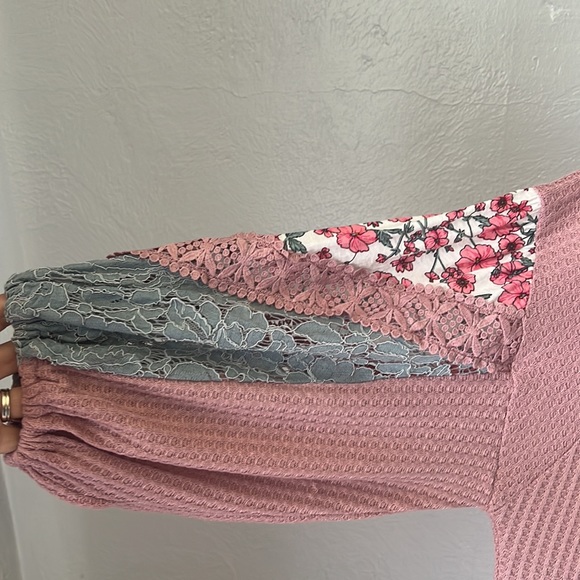 Umgee top - Picture 2 of 2